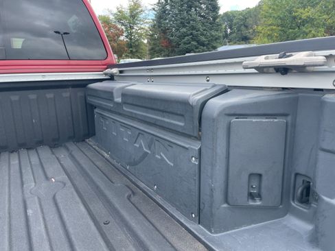 Used 2022 Nissan Titan Platinum Reserve w/ Moonroof Package image 16