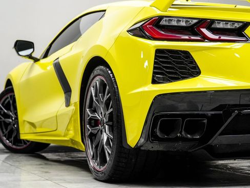 Used 2023 Chevrolet Corvette Stingray Premium Conv w/ Z51 Performance Package RWD image 21