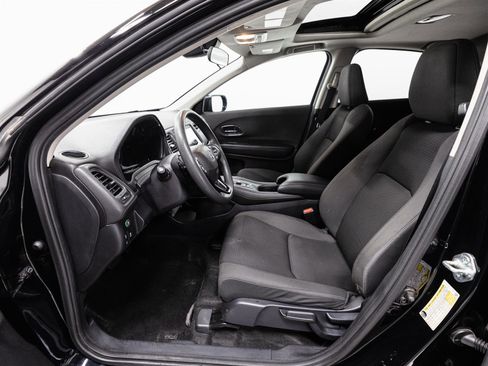 Used 2022 Honda HR-V EX image 4