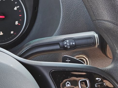 Used 2024 Mercedes-Benz Sprinter 2500 image 19