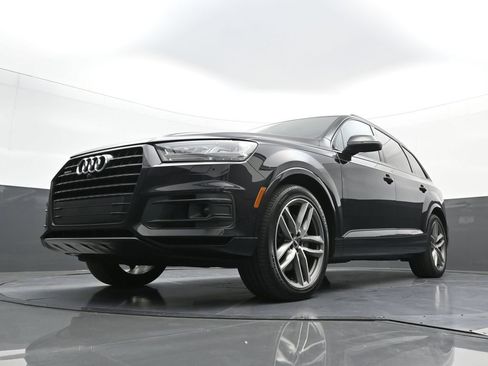 Used 2017 Audi Q7 3.0T Prestige AWD/4WD image 24