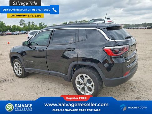 Used 2025 Jeep Compass Latitude AWD/4WD image 3