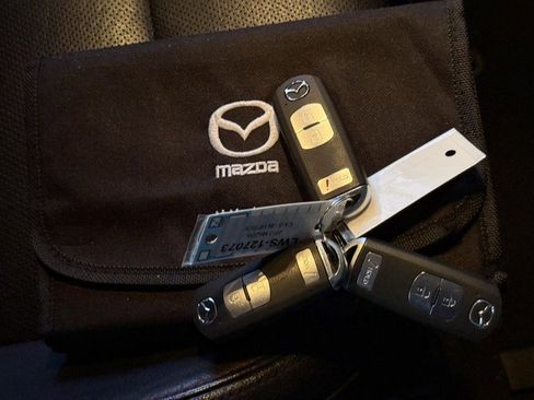 Used 2013 MAZDA CX-5 Grand Touring w/ GT Tech Pkg image 4