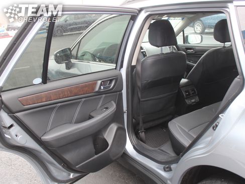 Used 2018 Subaru Outback 2.5i Limited image 23