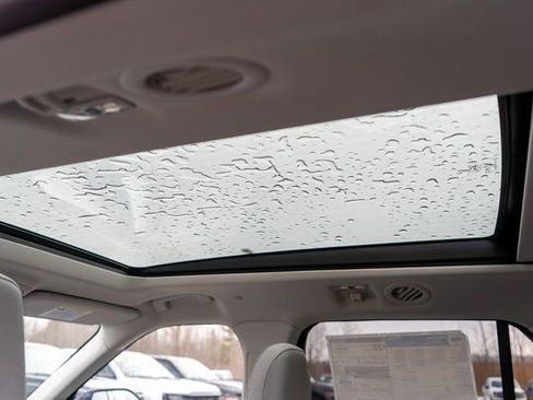 New 2026 Ford Explorer Active w/ Active Comfort Package image 11