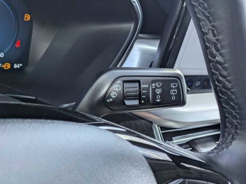 Used 2024 Ford Escape Platinum AWD/4WD image 26