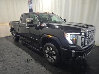 Used 2025 GMC Sierra 2500 Denali video 1