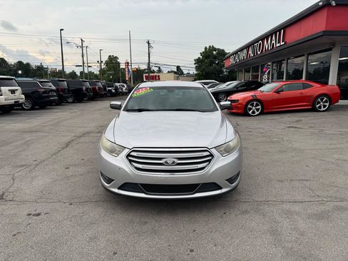 Used 2013 Ford Taurus Limited FWD image 8