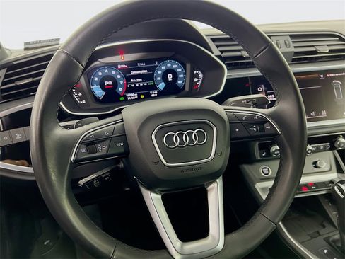 Used 2024 Audi Q3 2.0T Premium w/ Convenience Package image 12