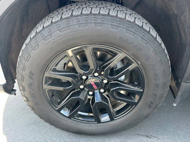 Certified 2025 GMC Sierra 1500 Elevation w/ Elevation Premium Package AWD/4WD image 14
