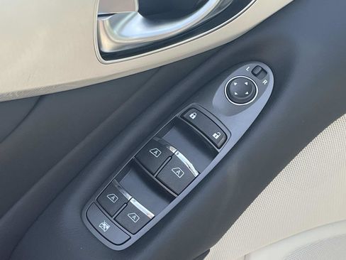 Used 2020 INFINITI Q50 Luxe w/ Essential Package (3.0T Luxe) image 12