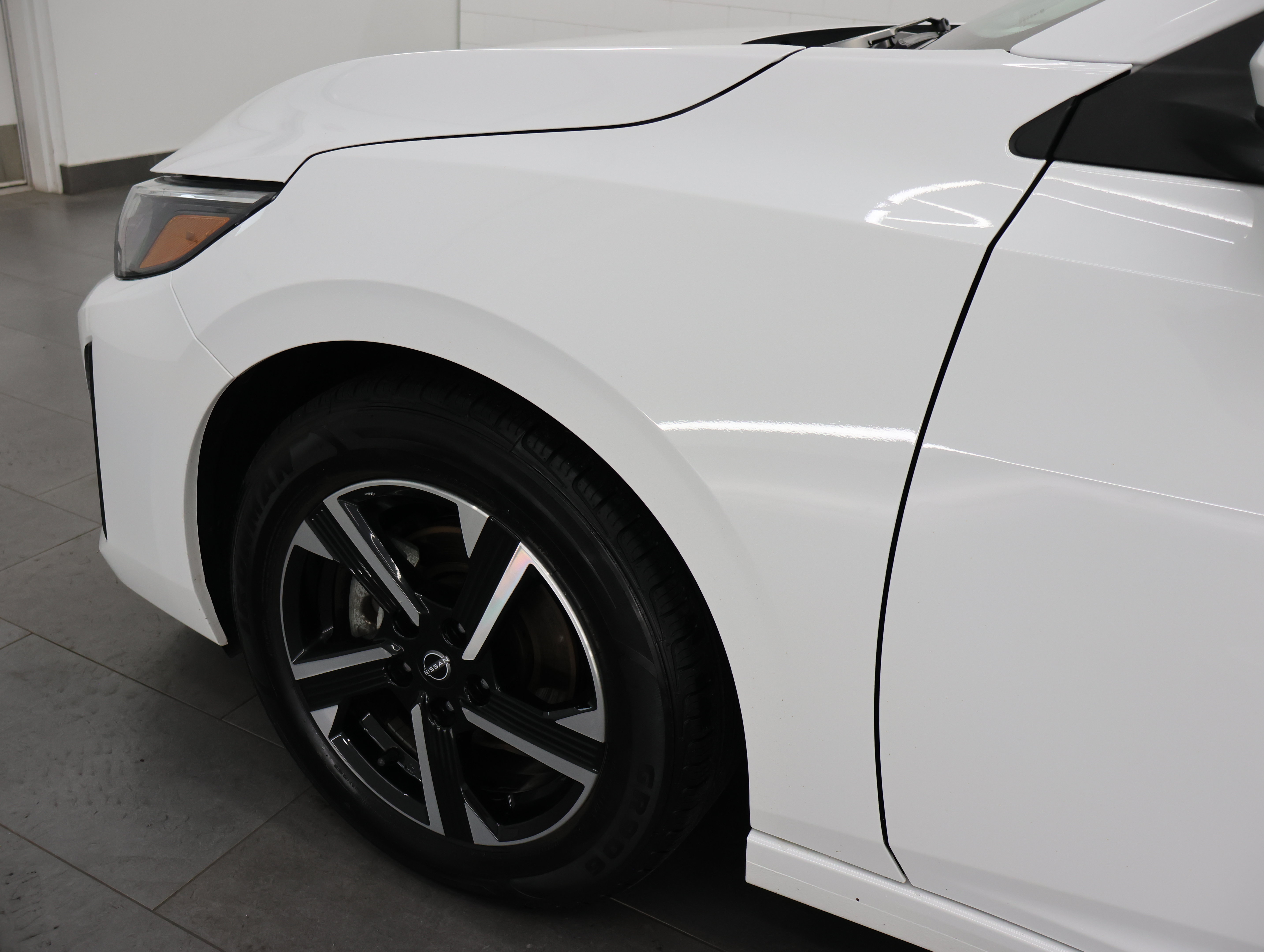 Used 2024 Nissan Sentra SV FWD image 31
