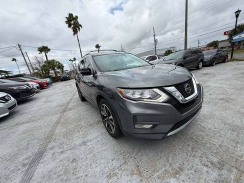 Used 2018 Nissan Rogue SL w/ Premium Package FWD image 6