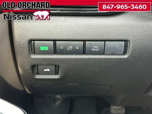 Used 2023 Nissan Sentra SR w/ Electronics Package image 17