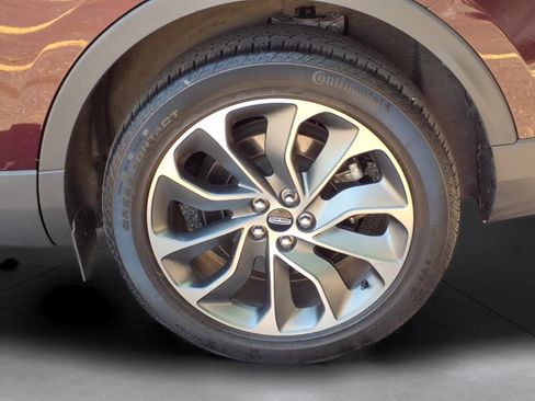 Used 2023 Lincoln Nautilus Reserve AWD/4WD image 7