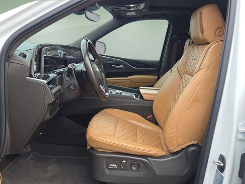 Used 2022 Cadillac Escalade ESV Premium Luxury image 19