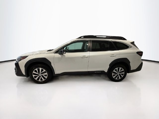 Used 2024 Subaru Outback Premium AWD/4WD image 4