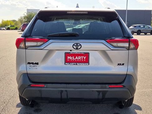 Used 2025 Toyota RAV4 XLE Premium FWD image 7