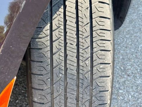 Used 2019 Chrysler Pacifica Touring-L Plus w/ Advanced Safetytec Group FWD image 30