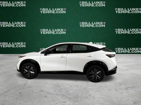 Used 2024 Nissan Ariya AWD image 9