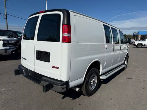 Used 2023 GMC Savana 2500 w/ Driver Convenience Package image 5