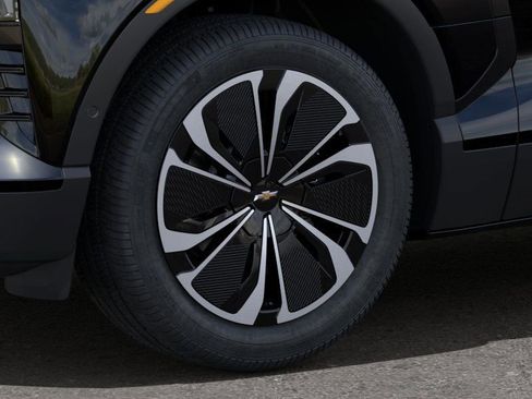 New 2025 Chevrolet Blazer EV LT image 9