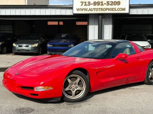 Used 2000 Chevrolet Corvette Coupe w/ Memory Pkg RWD image 22