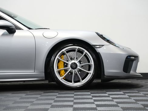 Used 2018 Porsche 911 GT3 image 60
