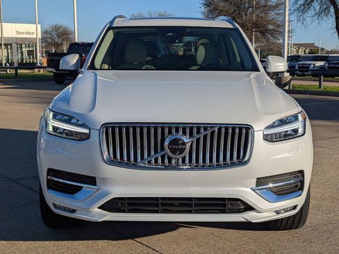 Used 2025 Volvo XC90 B6 Ultra w/ Lounge Package image 6