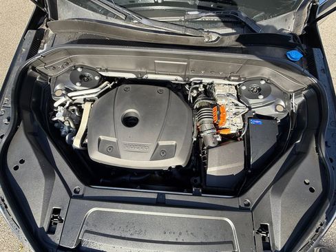 Used 2022 Volvo XC90 T8 Inscription w/ Advanced Package image 10