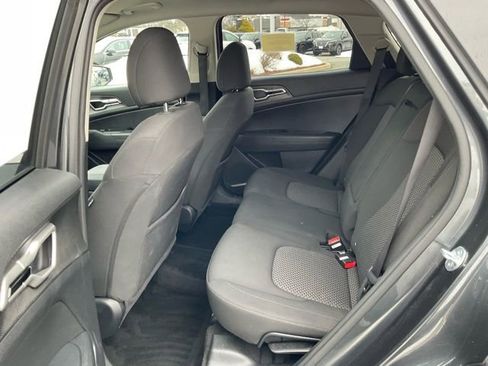 Used 2024 Kia Sportage LX image 13