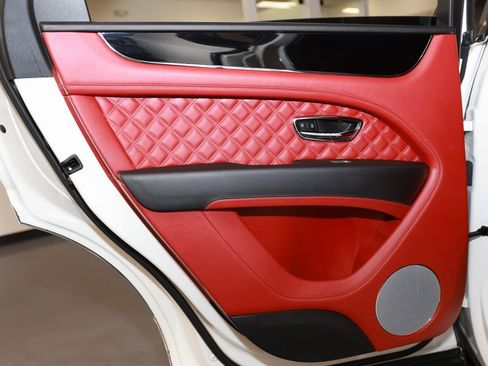 Used 2021 Bentley Bentayga Speed image 21