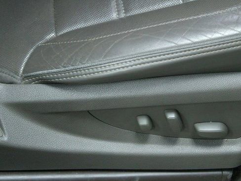 Used 2015 GMC Yukon XL Denali w/ Touring Package image 12