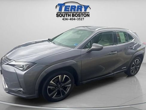 Used 2019 Lexus UX 250h AWD/4WD image 3