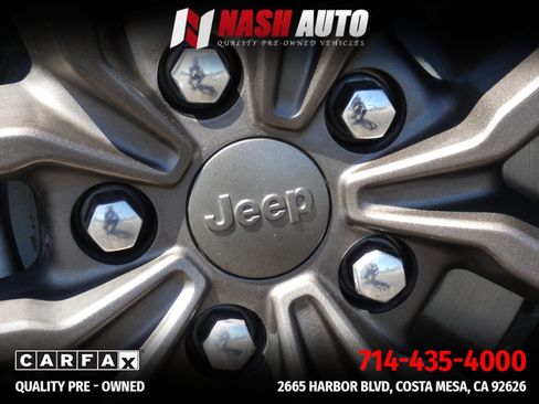 Used 2016 Jeep Grand Cherokee Laredo 75th Anniversary RWD image 21