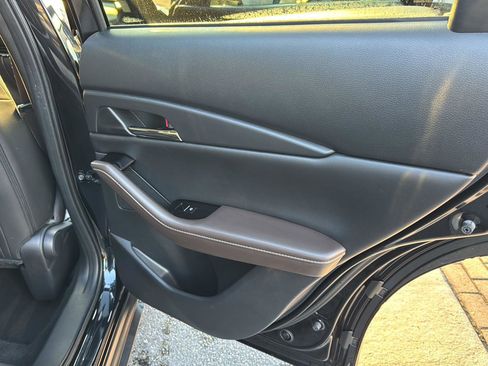 Used 2022 MAZDA CX-30 2.5 Turbo w/ Premium Package image 12