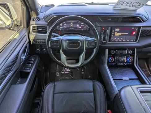 Used 2022 GMC Yukon XL Denali AWD/4WD image 20