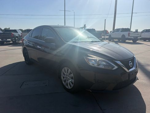 Used 2018 Nissan Sentra S FWD image 9
