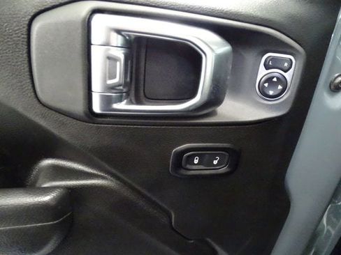 Certified 2025 Jeep Wrangler Unlimited Rubicon 4xe w/ Convenience Group AWD/4WD image 3