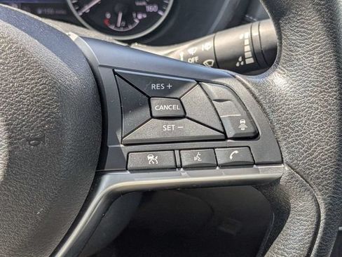 Used 2024 Nissan Sentra SV FWD image 26