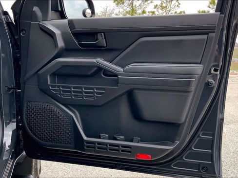 Used 2024 Toyota Tacoma SR image 22