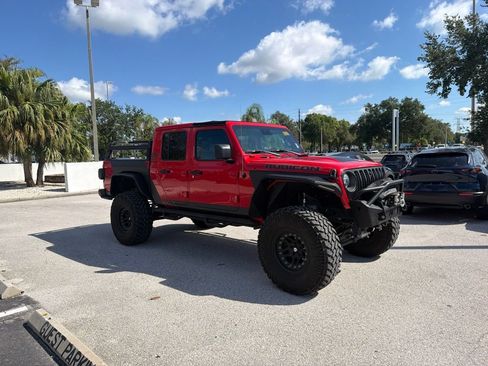 Used 2020 Jeep Gladiator Rubicon AWD/4WD image 3