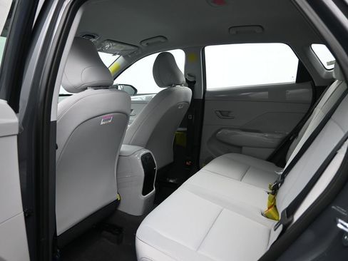 New 2026 Hyundai Kona SE AWD/4WD image 28