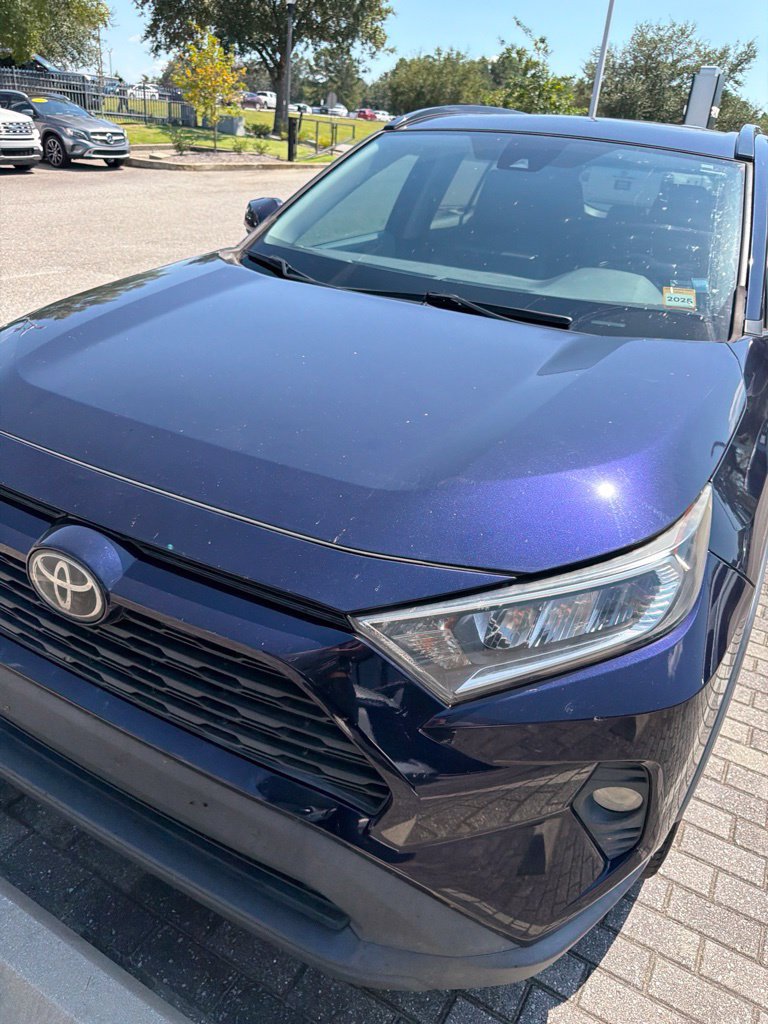 Used 2019 Toyota RAV4 XLE Premium FWD image 21