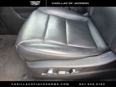 Used 2025 Cadillac XT4 Premium Luxury FWD image 22