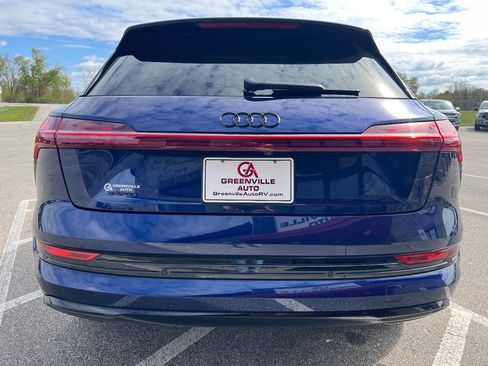 Used 2022 Audi e-tron Premium Plus AWD/4WD image 5