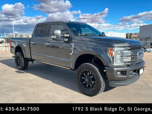 Used 2017 Ford F350 Platinum w/ Platinum Ultimate Package image 7