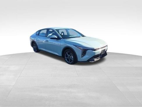 Used 2025 Kia K4 FWD image 10