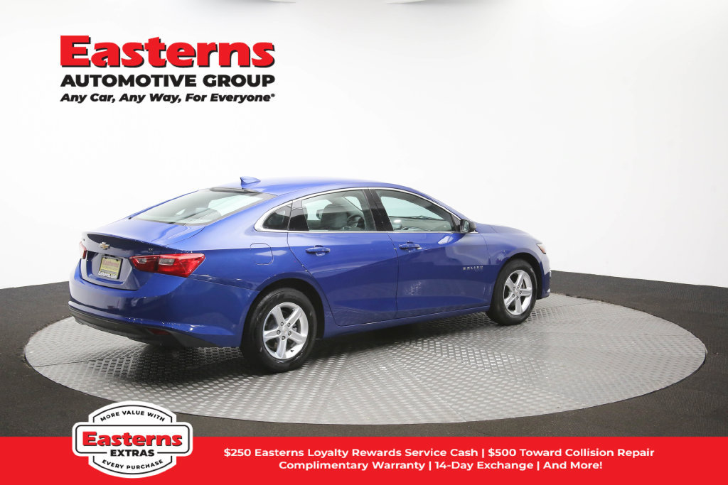 Used 2023 Chevrolet Malibu LT FWD image 42