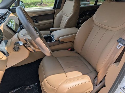 New 2026 Land Rover Range Rover Long Wheelbase SE AWD/4WD image 5